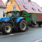 Herrnthut: Traktorhnger umgekippt