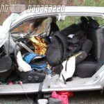 Armee-Hänger abgerissen – Auto kracht hinein