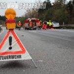 Armee-Hänger abgerissen – Auto kracht hinein