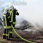 Laube und Bahndamm brennen in Radeberg