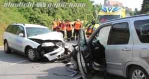 Kamenz: Passat kracht in den Gegenverkehr