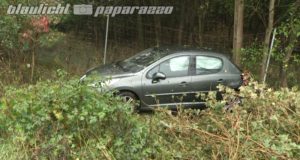 Pulsnitz: Peugeot schießt von der Autobahn