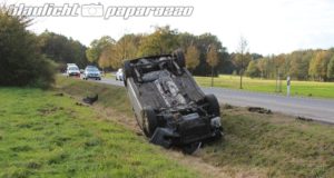 Kamenz: Kleintransporter überschlägt sich – eine Verletzte