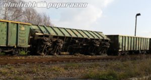 Straßgräbchen: Bahnunfall – Güterwaggon umgekippt
