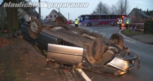 Milkel: Auto landet nach Baum-Crash auf dem Dach