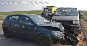 Seifersdorf: Arzneitransporter kollidiert mit PKW