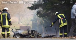 Singwitz: Rasentraktor brennt komplett aus