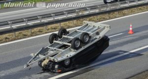 Bautzen: Autotransport verunfallt auf der A4