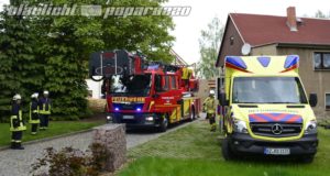 Göda: Feuerwehr rettet verunfallten Arbeiter von Hausdach