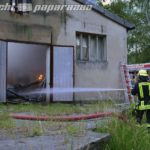 Kamenz: Alte Lagerhalle brennt komplett ab