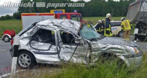 Salzenforst: Laster kracht gegen abbiegendes Auto