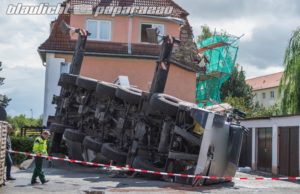 Bautzen: 60 Tonnen Baukran umgestürzt