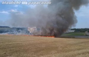 Weickersdorf: Fast 2 Hektar Feld abgebrannt