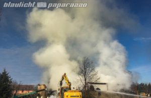 Großbrand in Helmsdorf – Scheune lichterloh in Flammen!