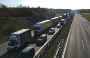 A4 nach weiterem Unfall drei Stunden gesperrt