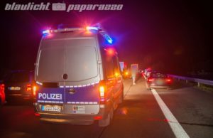 Polizei sucht Kleintransporter mit kaputtem linken Aussenspiegel
