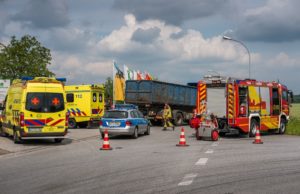 LKW erfasst Radfahrerin in Niederkaina