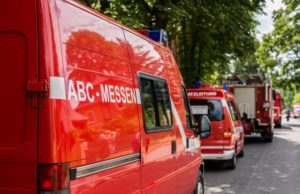 Tanklaster kippt bei Cunnersdorf auf die Seite