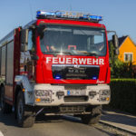 Brennende Hecke sorgt für Straßensperrung in Panschwitz