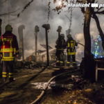 Mehrere Gebäude brennen in Hoyerswerdaer Gärtnerei.