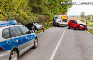 Skoda und Transporter stoßen zusammen