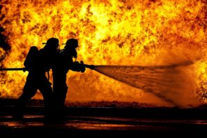 firefighters-870888_1920
