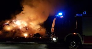 Olbersdorf: Brand von etwa 600 Strohballen