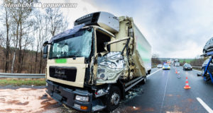 LKW-Auffahrunfall auf der A4 bei Ottendorf-Okrilla