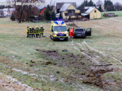 Citroen kommt von Fahrbahn ab – 2 Verletzte