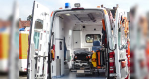 Tödlicher Unfall: Gaffer öffnen RTW, um Opfer zu fotografieren