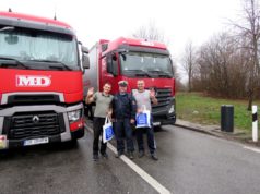 Überraschung an Heiligabend: Bescherung für gestrandete LKW-Fahrer