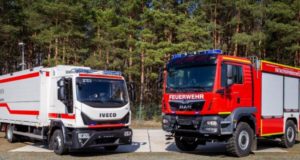 Neue Fahrzeuge für den Katastrophenschutz in Sachsen übergeben