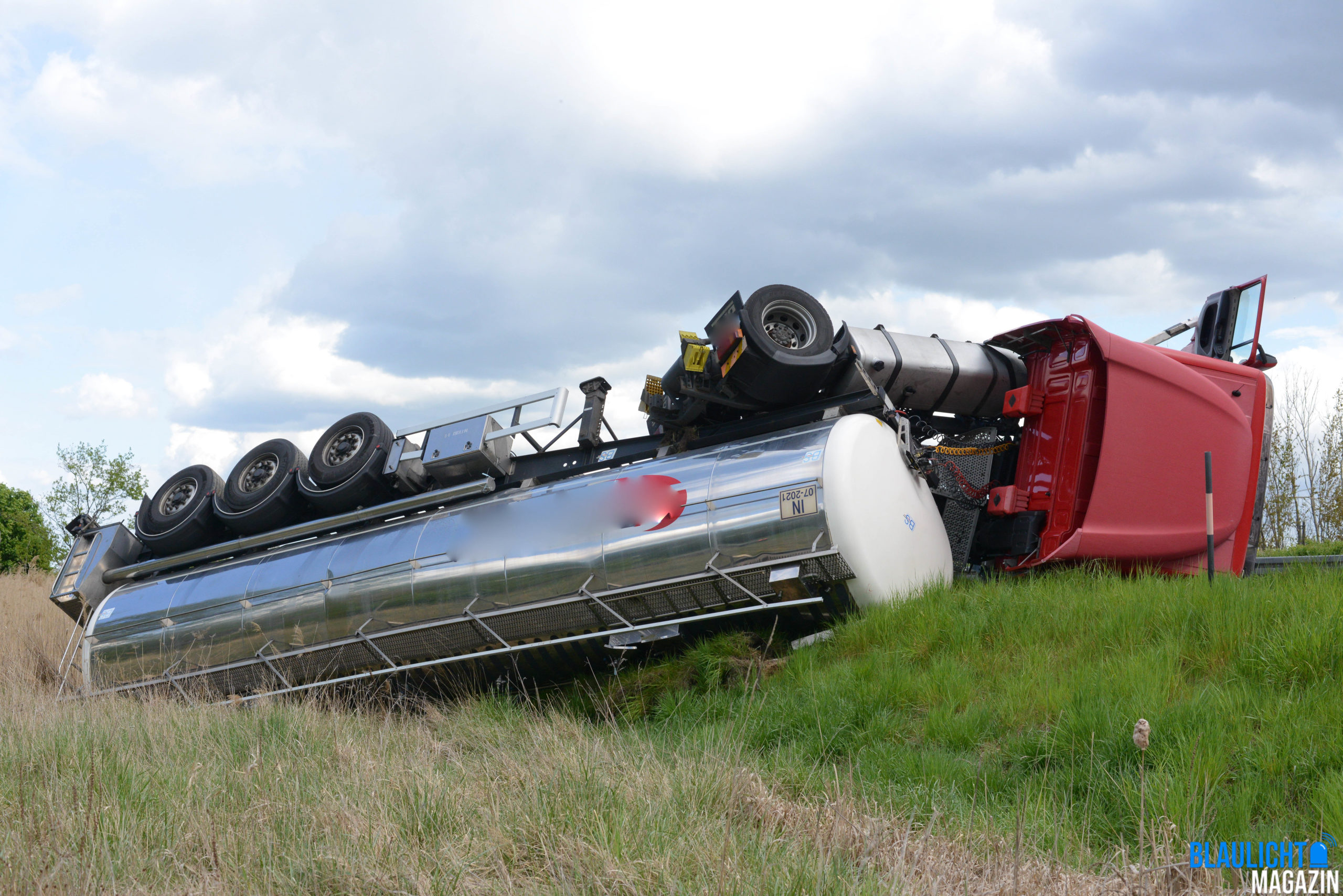 Lkw Unfall Behinderungen Auf Der A4 Bei Weissenberg Blaulicht Magazin Net