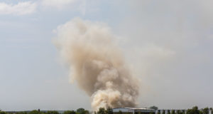 Großbrand auf Recyclinghof in Quersa