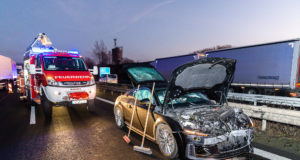 Unfall auf der A4 – Gaffer sorgen für Stau auf der Gegenspur