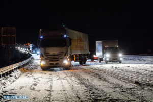 20210113_Schneechaos_Glaette-1