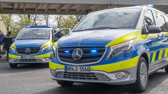Vorstellung der neuen Mercedes Benz Vito Streifenwagen für die Autobahnpolizei