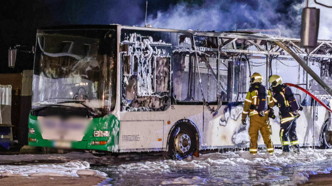 Marsdorf - Linienbus brennt aus