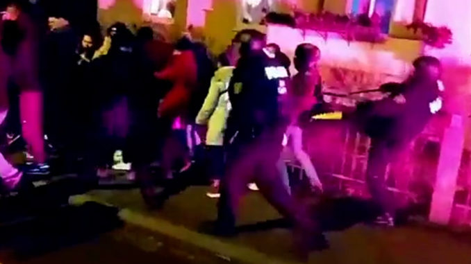 thumbnail-polizei-angriff