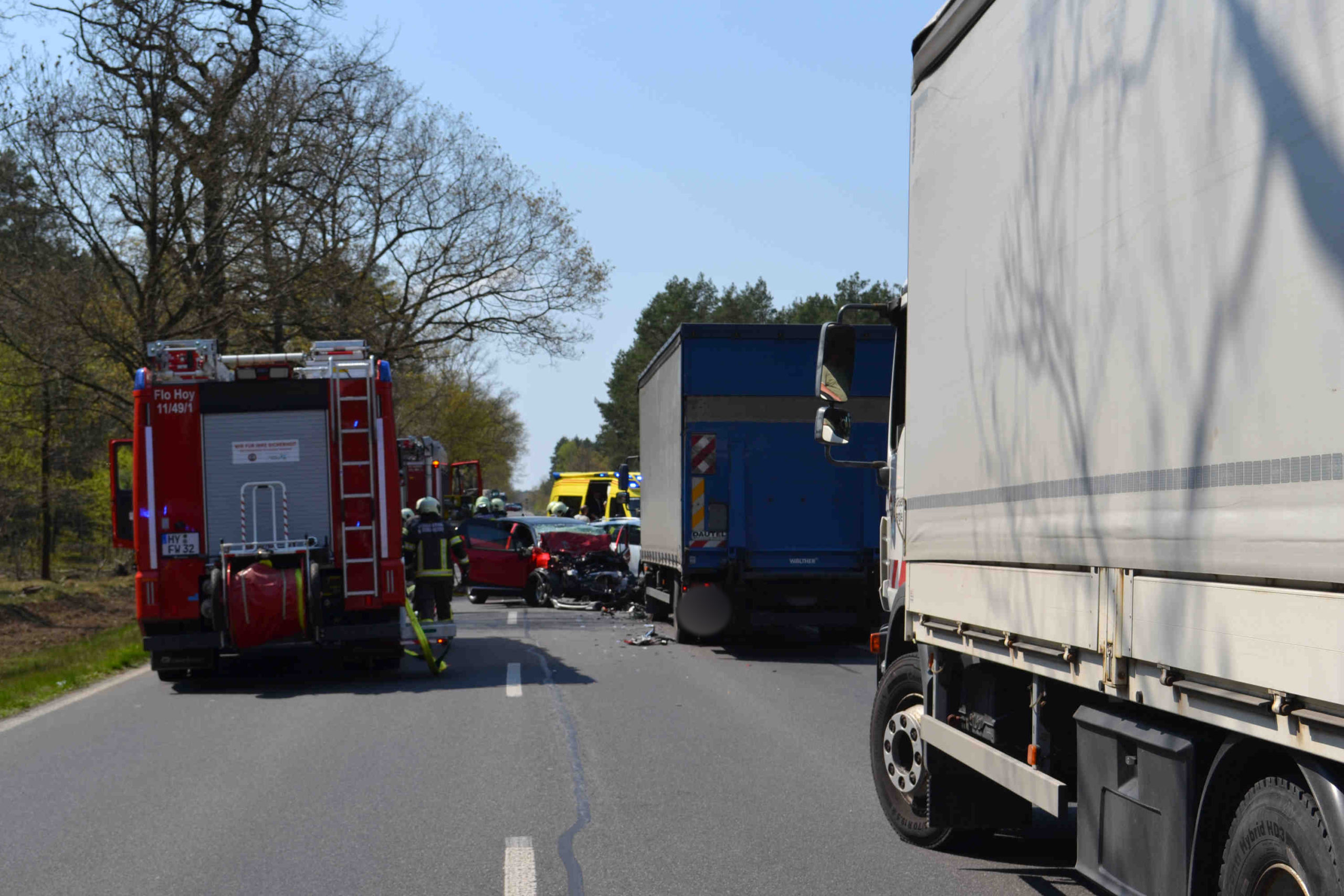 Hoyerswerda – Tödlicher Frontalcrash: PKW-Fahrerin (55) Stirbt Bei ...