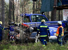 Technisches Hilfswerk in der Kritik – Umweltaktivisten beschimpfen THW-Helfer
