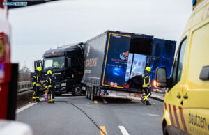 LKW-Unfall in Baustelle auf A4 bei Ottendorf-Okrilla
