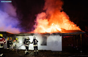 Zwei Gebäude des Jugendclubs in Göda angezündet