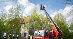 Brand in leerstehendem Haus – Haben hier Kinder herumgekokelt?