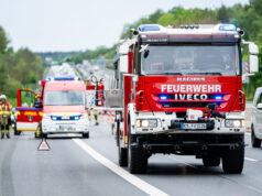 A4 bei Ohorn: Reisebus defekt – Diesel ausgetreten