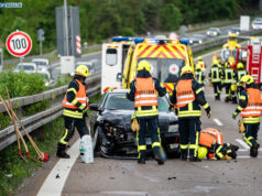 Vollsperrung nach schwerem Unfall auf der A4 bei Hermsdorf