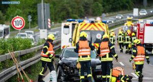 Vollsperrung nach schwerem Unfall auf der A4 bei Hermsdorf