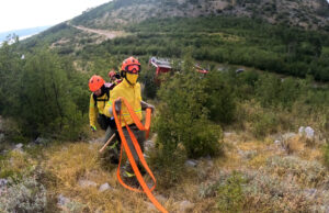 Waldbrandübung in unwegsamen Gelände | FireCamp 2024 in Kroatien 🔥🚒