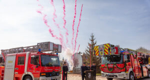 Feuerwehr Pulsnitz stellt neue Drehleiter in Dienst