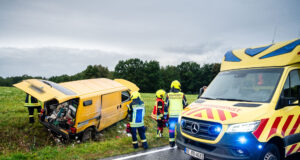 Von Straße abgekommen – Transporter verunfall auf S177
